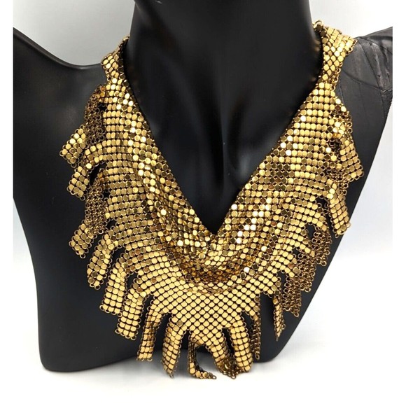 Whiting & Davis Gold Tone Chainmail Metal Fringed Vintage Bib Necklace 1970s - Picture 7 of 14